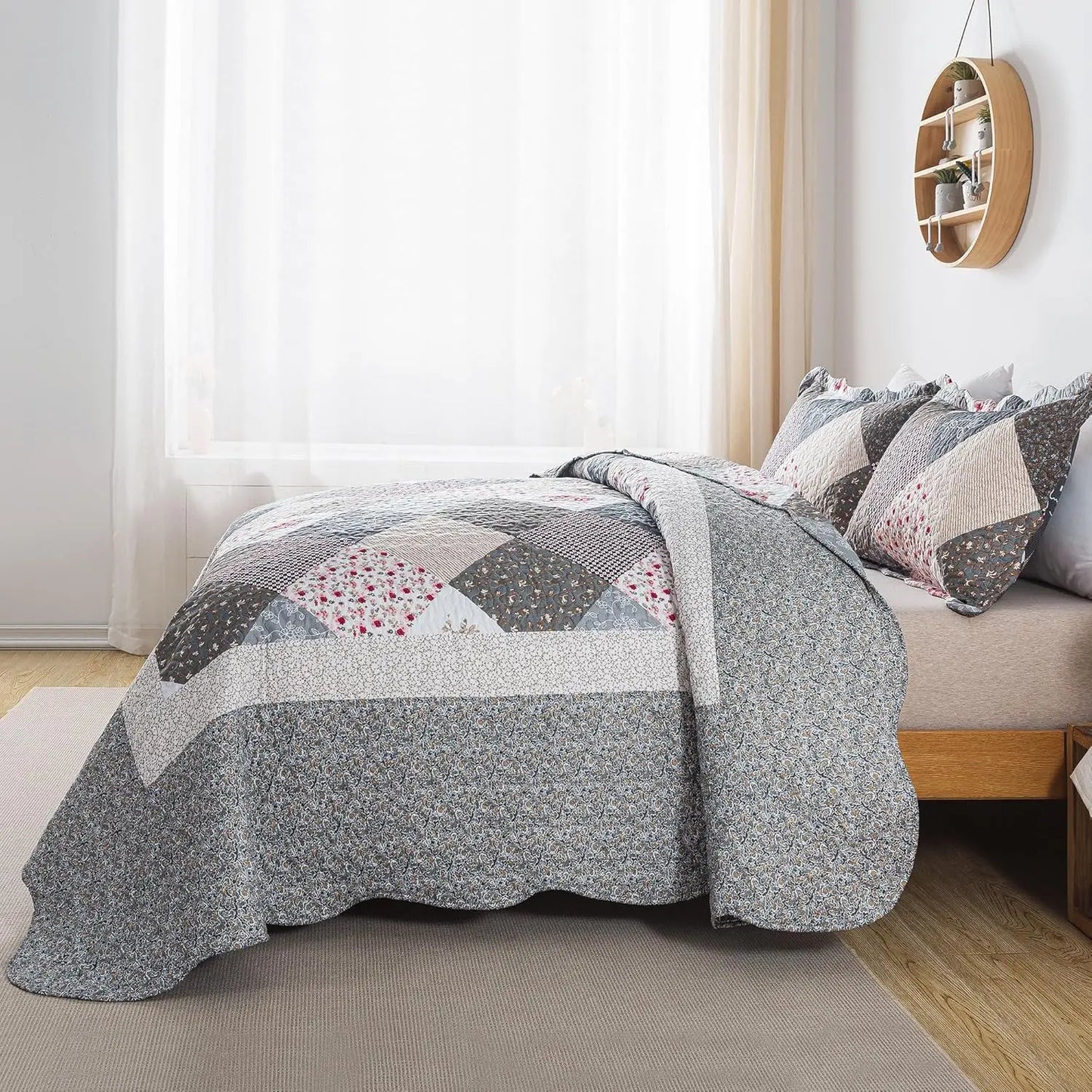 Oversized King Quilt Set 120x120-3 Pcs, All-Season Lightweight Bed Cover, Grey Reversible Design